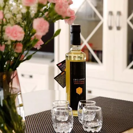 Modern 2-bed Apt, Late Check In Available Apartmán *