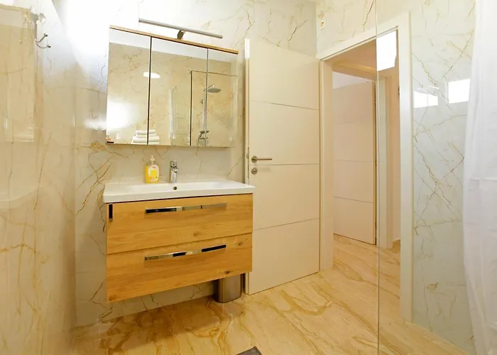 דירה Modern 2-bed Apt, Late Check In Available ספליט